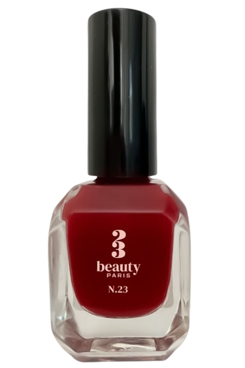 N°23 Smalto Bordeaux Elegante e senza tempo
